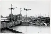 Järnvägsbygge i Töreboda över Göta kanal. Gamla svängbron.
