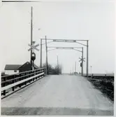 Järnvägsövergång vid Gissleberga, på linjen mellan Teckomatorp och Kävlinge.