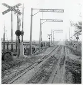 Järnvägsövergång vid Årup på sträckan mellan Billeberga och Teckomatorp.