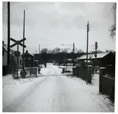 Järnvägsövergång i östra Bruzaholm.