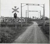 Järnvägsövergång vid Elestorp Norra på linjen mellan Genevad och Veinge.