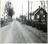 Järnvägskorsning vid Östra Ljungby Kyrka, på sträckan mellan Stidsvig och Östra Ljungby.