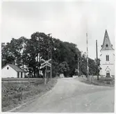 Järnvägsövergång vid Brågarps kyrka.