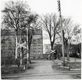 Järnvägsövergång vid Sandbergs valskvarn i Ystad.