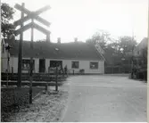 Järnvägsövergång vid Askeröd station.