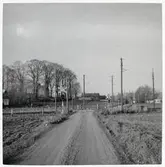 Järnvägsövergång i Nedraby på linjen mellan Tomelilla och Svenstorp.