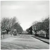 Järnvägsövergång vid Adelgatan i Tomelilla, på sträckan mellan Tomelilla och Lunnarp.