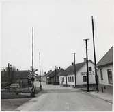 Järnvägsövergång vid Smedstorp station, på sträckan mellan Lunnarp och Gärsnäs.