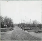 Järnvägsövergång vid Esseboda hållplats, på sträckan mellan Älmhult och Sölvesborg.