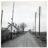 Järnvägsövergång i närheten av Gärds Köpinge banvaktstuga, på sträckan mellan Långebro och Everöd.