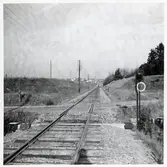 Järnvägsövergång vid Knäbäckvägen, på sträckan mellan Degeberga och Brösarp.