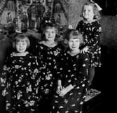 FYRA FLICKOR I ETT RUMTillv.tid: 1939Övriga nr: