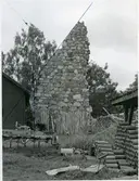 Badelunda sn, Furby.
Furby kyrkoruin före renoveringen, 1957.