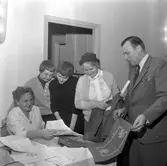 Norra kvinnoklubbens höstmässa.
22 november 1958.