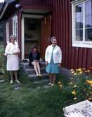 Långåker c:a 1970.
Fr.v. 1 Signe Ström. 2. Margareta Persson, Långåker. 
3. Maja Persson, svärmor till nr. 2.