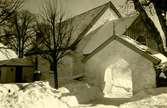 Julkort, Kållereds kyrka exteriör stigport ca. 1940.
Skickat till Paul Andersson Kyrkbacken, Lugnet.