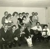 Kållereds pingstförsamling.
Bakre raden
2. prickig klänning
4. Birgitta Lindström
5. Gun Britt Jerkfelt eklund