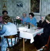 Brattåshemmet, 1970-tal.
Fr.v:
Vårdbiträde
Hildur Berndtsson, vårdbiträde (sitter med ryggen mot kameran)
Anges Ekstedt
Elsa Dellermark, vårdbiträde
Ellen Hansson
Aina Ekstedt, föreståndare