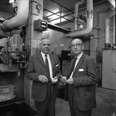 Alf Hedlund (till vänster) maskinmästare på CVA