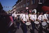 Arboga Blåsorkester på Nygatan under Arbogaträffen