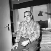 Eitel Noll på Arboga Tidnings redaktion
Man vid skrivbord.