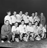 Fotboll. Laguppställning Arboga Södra, herrar
Stående, från vänster: Ulf Breid, Ove Asp, Hans Zettergren, Jan Linde, Björn Molin, Lennart Norling och Olavi Liljendahl
Sittande, från vänster: Lennart 