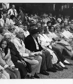 Publiken samlad för att se skådespelet 