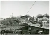 Kung Karl sn, Kungsör.
Järnvägsbron med kv. Gjutaren och Drotten i bakgrunden.