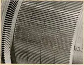 Rotor till drivmotor från Trafikaktiebolaget Grängesberg - Oxelösunds Järnväg, TGOJ Yoa 104-1. Antal körda kilometer från start december 1956 = 147400 km.