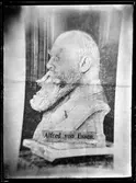 Repro av byst av Alfred von Essen