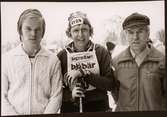 Tre klassvinnare vid Trafikaktiebolaget Grängesberg - Oxelösunds Järnvägar, TGOJ-mästerskapen 1976 på skidor. Från vänster: Peter Eriksson, Ställdalen, Åke Larsson, Arboga och Evert Söderqvist, Storå.