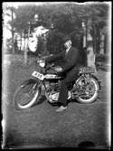 Karl Malm på motorcykel