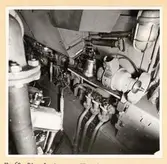 Dieselmotorrum. BB sida bordvarts diesel sedd förifrån.