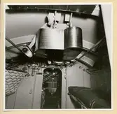 Uo-inredning. Förhalningsspel och aktra skott sett förifrån.