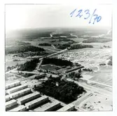 Råby i Västerås.
123/70 Råby med Fredriksberg från sydost.