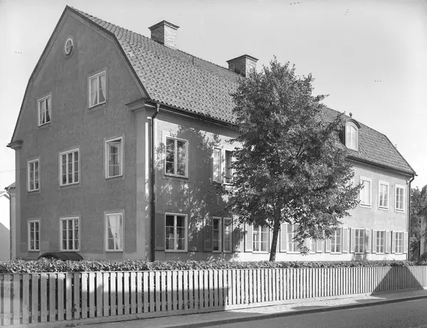 Kringla - På initiativ och medel från fotografen Maria Tesch 