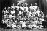 Skolklass. Folkskolan Varberg med lärarinnan Olivia Andersson.
