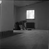 REPOTAGE PÅ GOLVSLIPNING OCH SYNTEKOBEHANDLING (SYNTEKO HÄRDLACK)