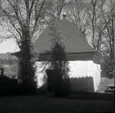 Elferhults gravkor vid Döderhults kyrka. Tillhör T F Rudebeck.