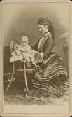 Kronprinsessan Lovisa med barn.