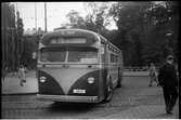Aktiebolaget Stockholms Spårvägar, SS buss 68, på väg till Världssportutställningen vid Källhagen, 1949.
