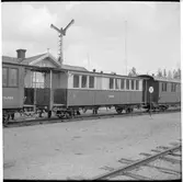 Dala - Ockelbo - Norrsundet Järnväg, DONJ BF 215 utanför stationshuset i Rysjön.