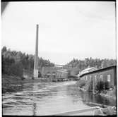 Vy över vattenkraftverket och Håverudsforsen i Håverud.