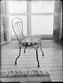 KRUKVÄXT OCH TRÄDGÅRDSSTOL