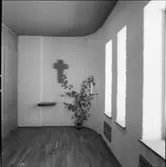 KREMATORIUM I MORA
EXT. INT.