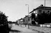 BRINKAGATAN MED TVÅVÅNINGS BOSTADSHUS.


Tillv.tid: 1937
Övriga nr: 558
Repro nr: 
Registrator: AB

RealNr: 342     Motiv_spec: BOSTADSHUS
RealNr: 363     Motiv_spec: STADSGATA

Proviens
Kod: 41
Yrke: Namn: GRANQVIST ANDERS
Land: 
Län: 16
Kommun: 
Stad: SKARA
By: 
Gård: 
Fastighet: 
Adress: 


Proviens
Kod: 21
Yrke: Namn: 
Land: 
Län: 16
Kommun: 
Stad: SKARA
By: 
Gård: 
Fastighet: 
Adress: BRINKAGATAN