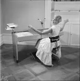 ETAPPMÖBLER TAGNING MED MODELL