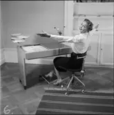 ETAPPMÖBLER TAGNING MED MODELL