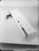 BESLAG TILL HEMMAHYVELBÄNK, LÅDA FÖR SMÅSAKER (MAGISTER GLAD - G. KLOCKARE)