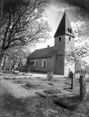 Edsbergs kyrka och kyrkogården.Beställningsnr: EG-130.